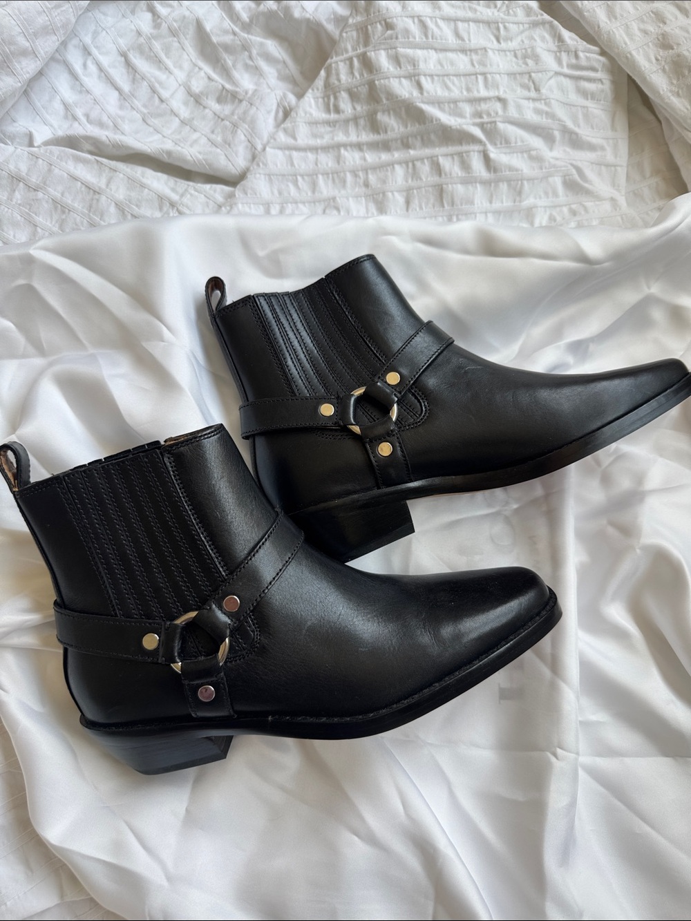 NEW MADEWELL Women's Black Leather Ankle Boots - Sleek Chelsea Style
